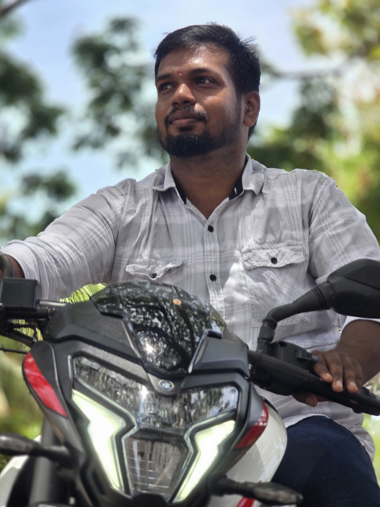 V.Atitithan