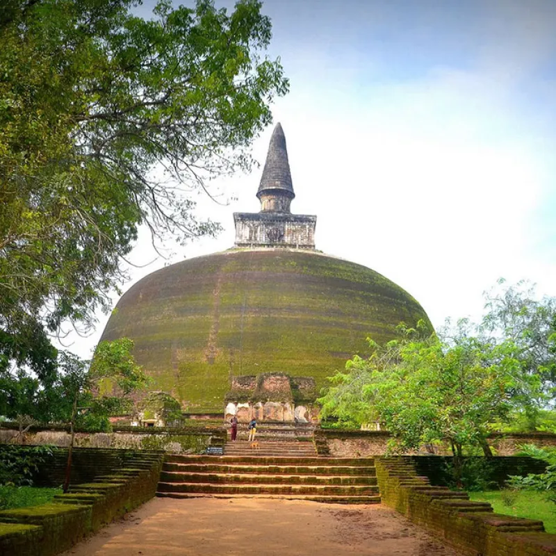 Hotels in Abhayagiri Monastery, Sri Lanka